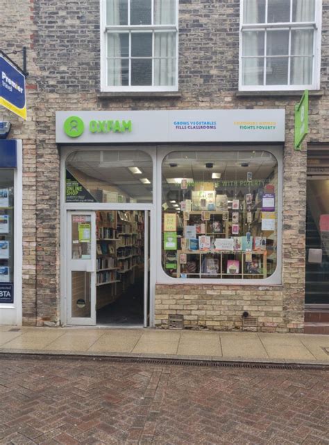 Oxfam Bookshop Cambridge .